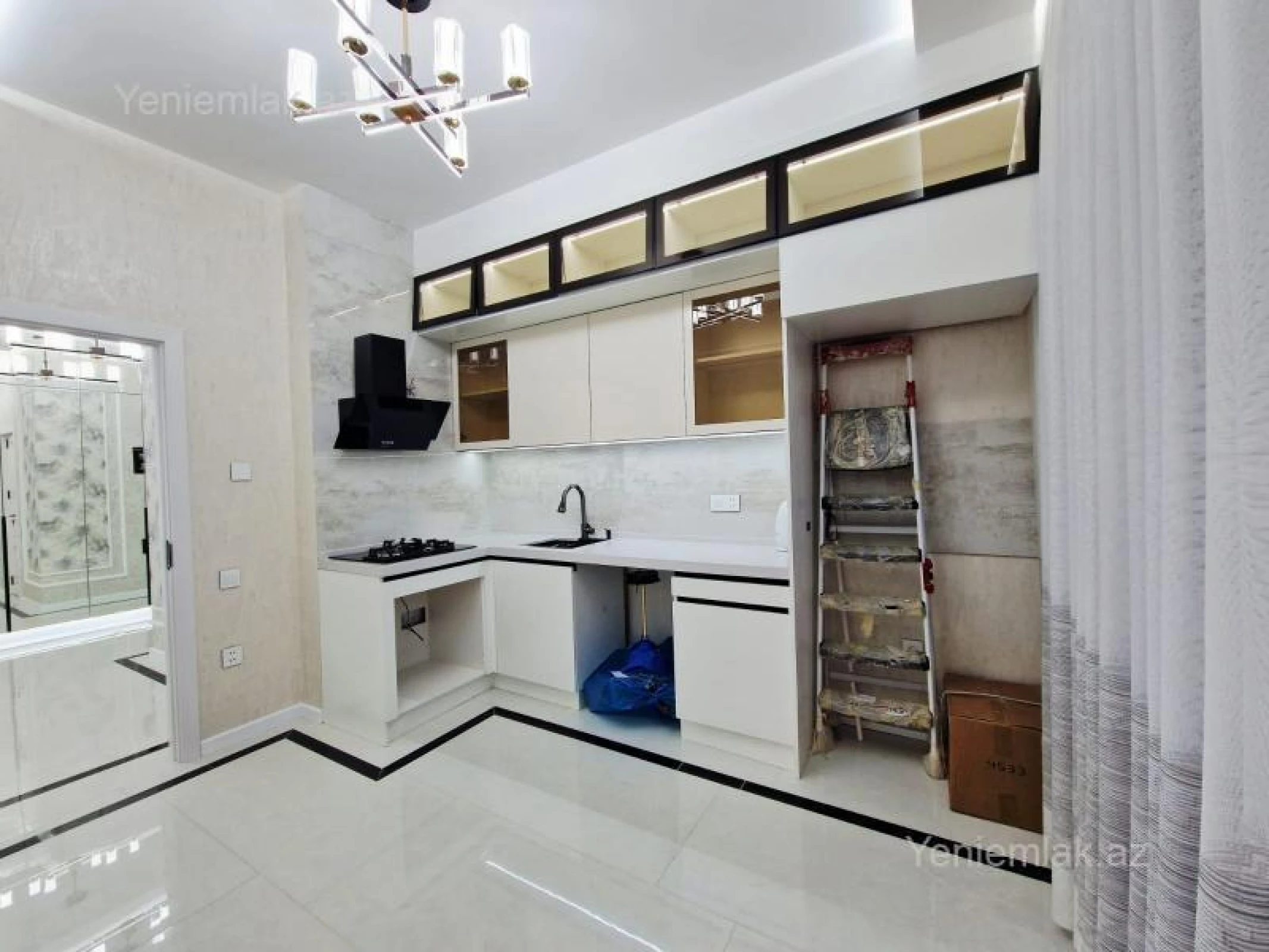 Satılır 3 otaqlı yeni tikili 87 m²