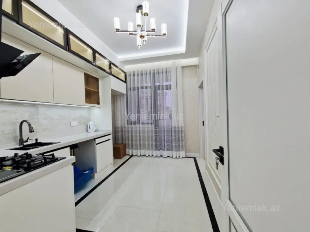 Satılır 3 otaqlı yeni tikili 87 m²