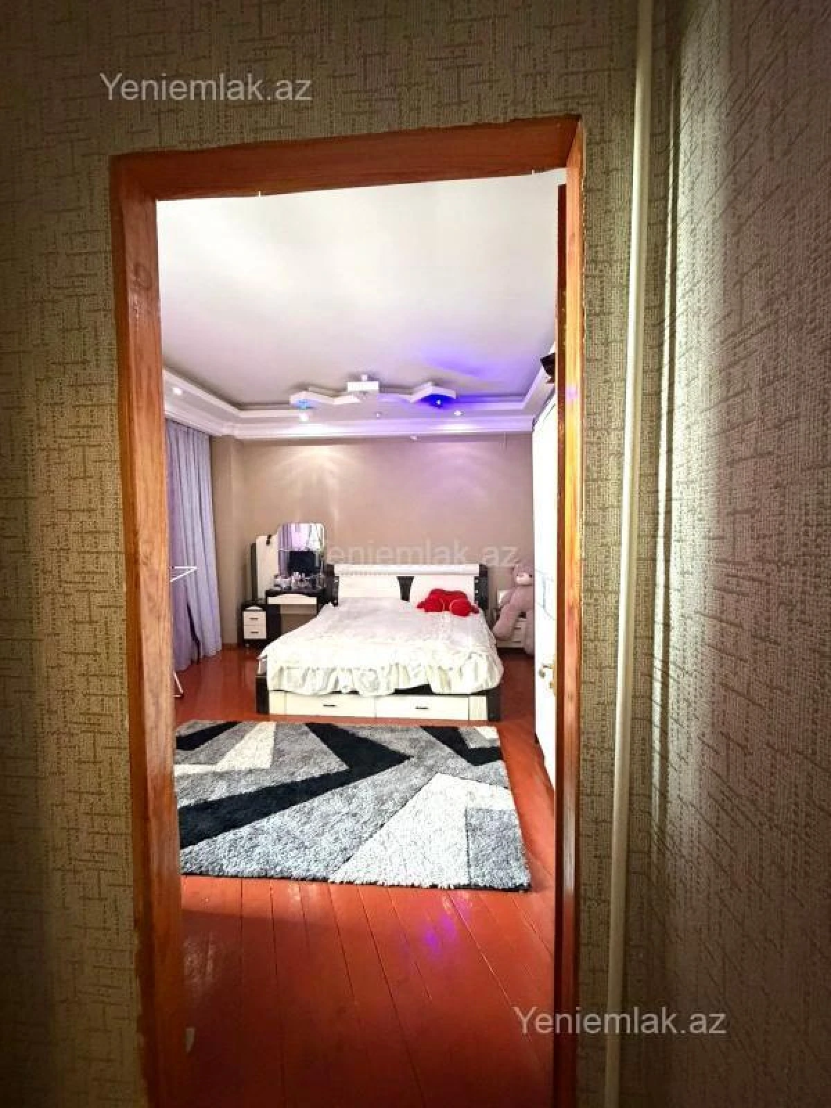 Satılır 2 otaqlı yeni tikili 75 m²