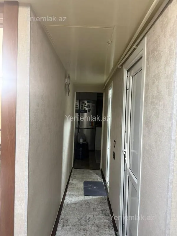 Satılır 2 otaqlı köhnə tikili 60 m²