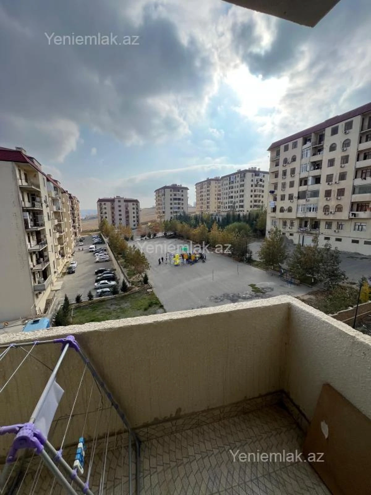 Satılır 3 otaqlı yeni tikili 75 m²