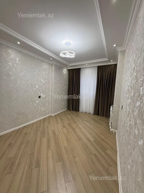 Satılır 3 otaqlı köhnə tikili 82 m²