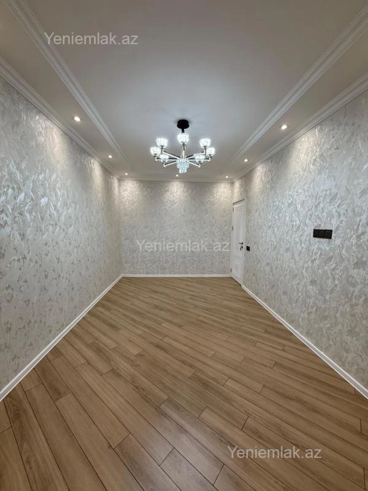 Satılır 3 otaqlı köhnə tikili 82 m²