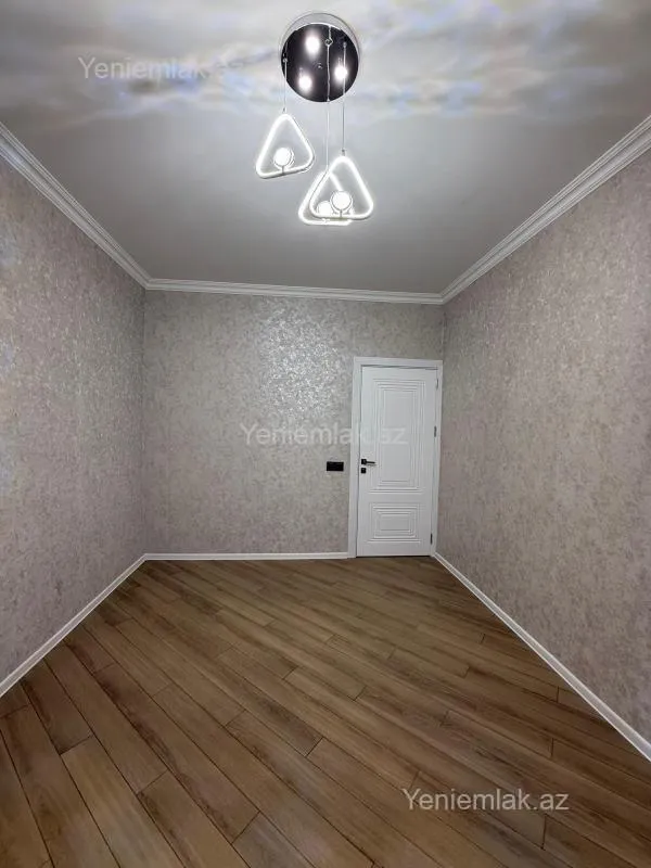 Satılır 3 otaqlı köhnə tikili 82 m²