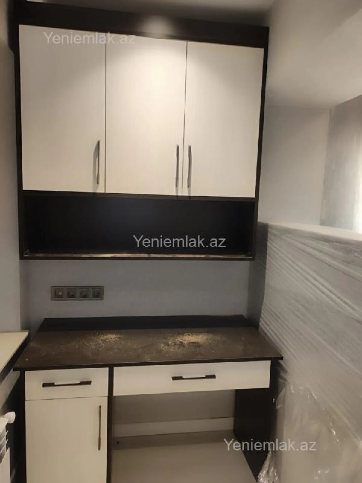 Satılır 4 otaqlı köhnə tikili 135.5 m²