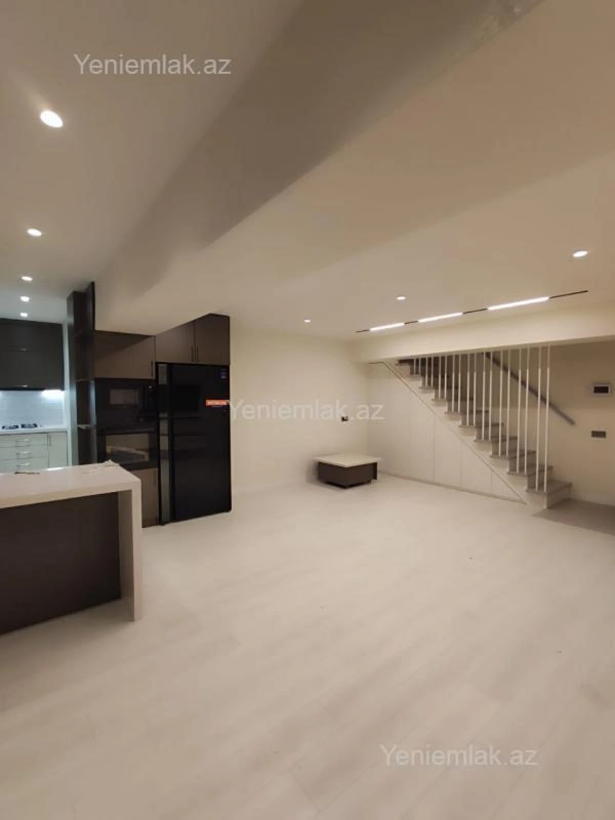 Satılır 4 otaqlı köhnə tikili 135.5 m²