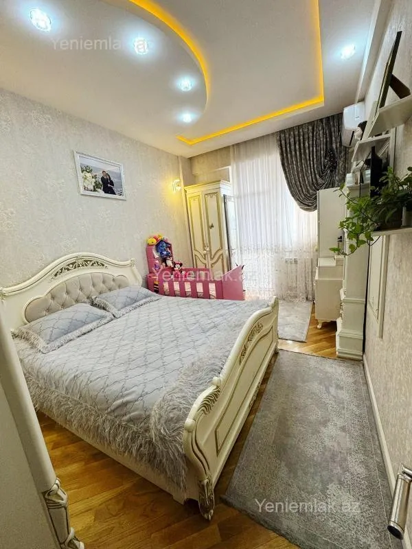 Satılır 2 otaqlı yeni tikili 71 m²
