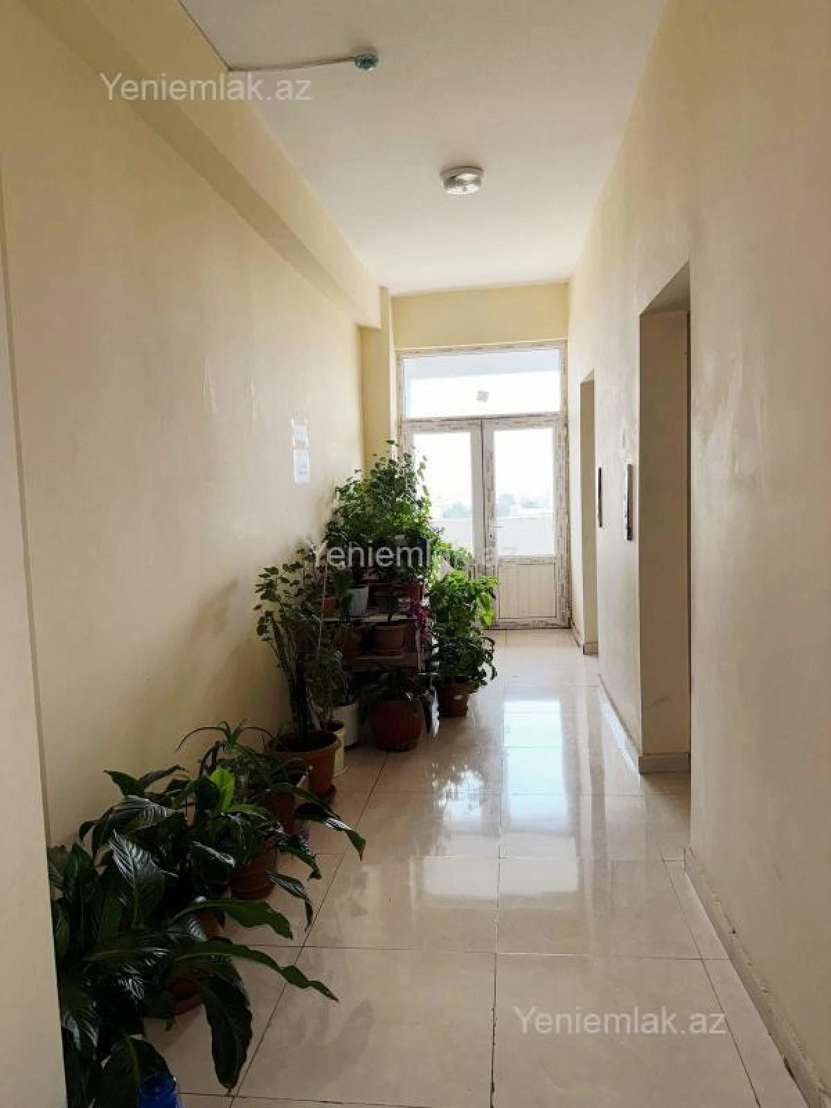 Satılır 2 otaqlı yeni tikili 71 m²