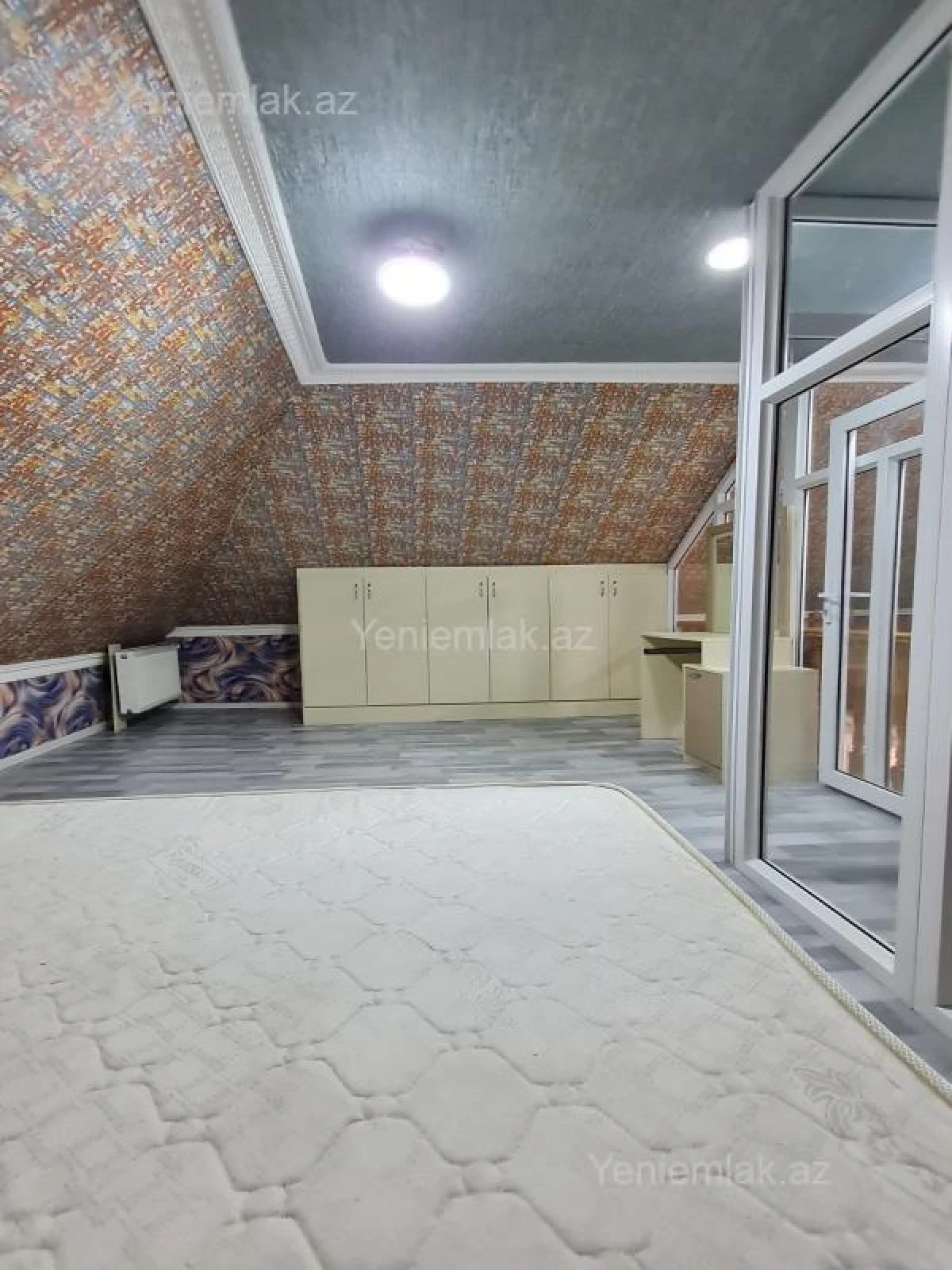 Satılır 4 otaqlı yeni tikili 110 m²