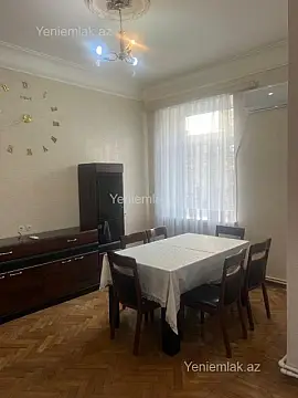 Satılır 3 otaqlı köhnə tikili 80 m² — Bakı, Nərimanov 3 otaq 80.00 m²