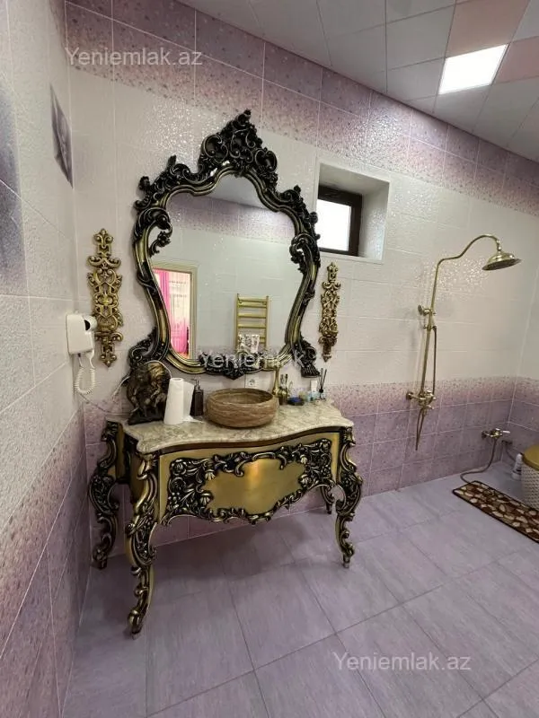 Satılır 6 otaqlı həyət evi 270 m²