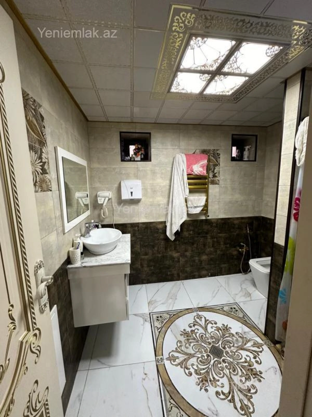 Satılır 6 otaqlı həyət evi 270 m²