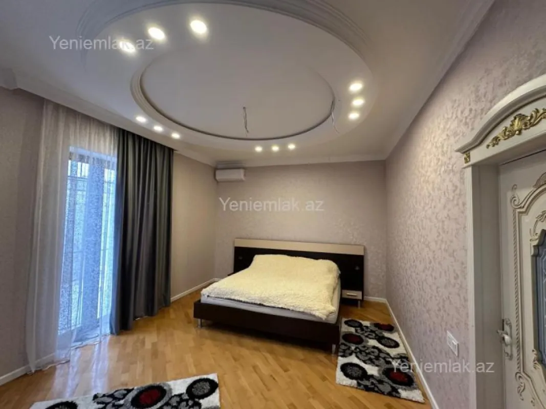 Satılır 6 otaqlı həyət evi 270 m²