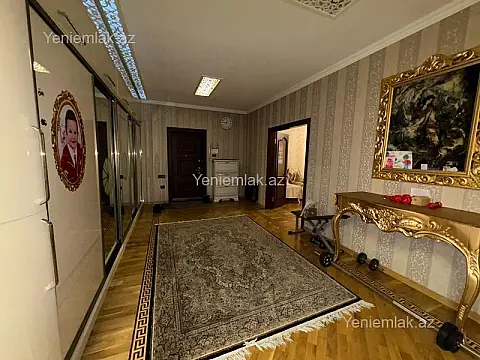 Satılır 4 otaqlı yeni tikili 225 m²