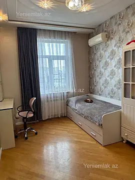 Satılır 4 otaqlı yeni tikili 145 m²