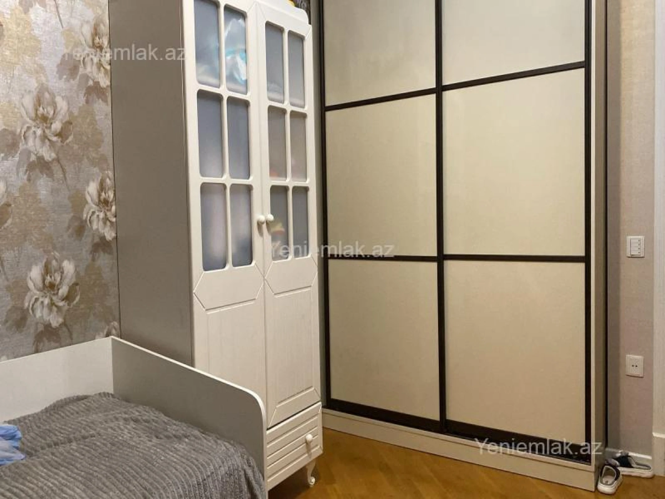 Satılır 4 otaqlı yeni tikili 145 m²