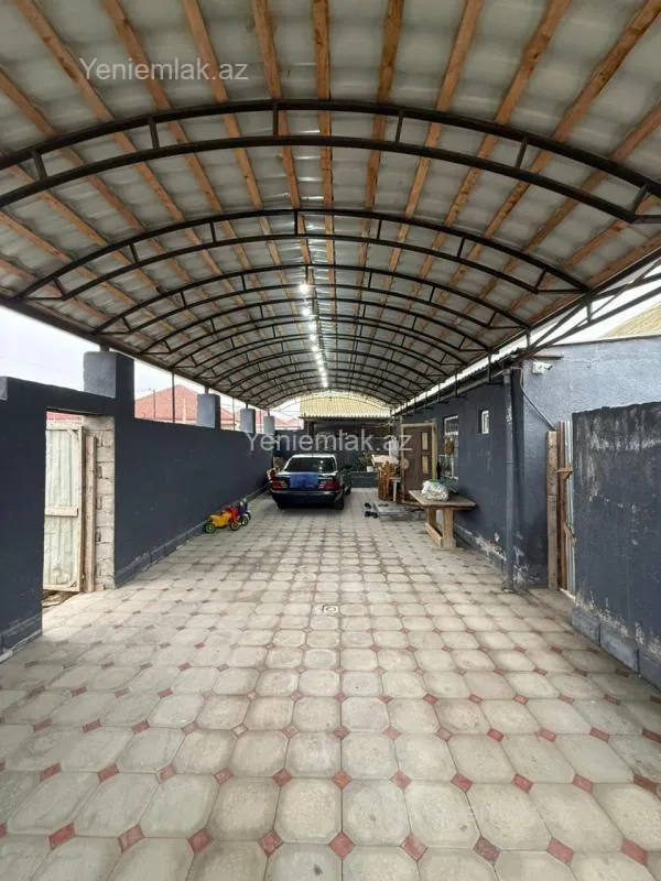 Satılır 4 otaqlı həyət evi 125 m²