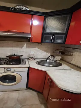 Satılır 2 otaqlı köhnə tikili 65 m²