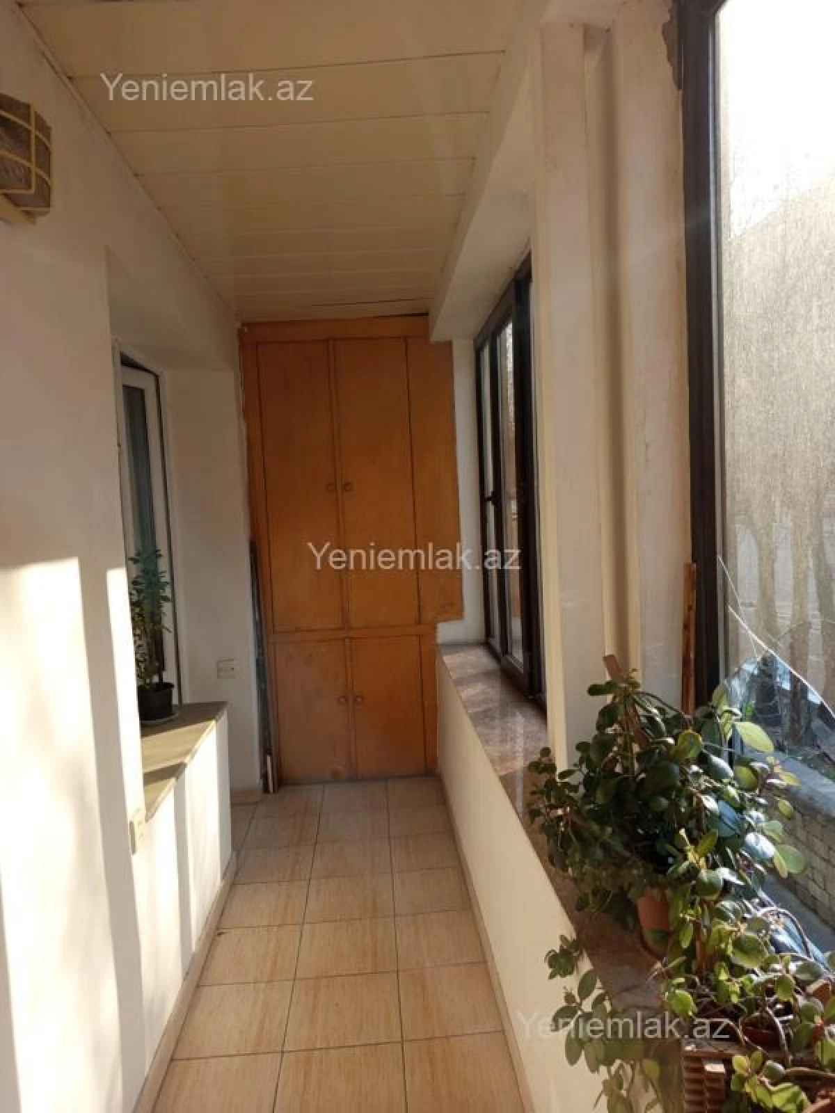 Satılır 2 otaqlı köhnə tikili 65 m²