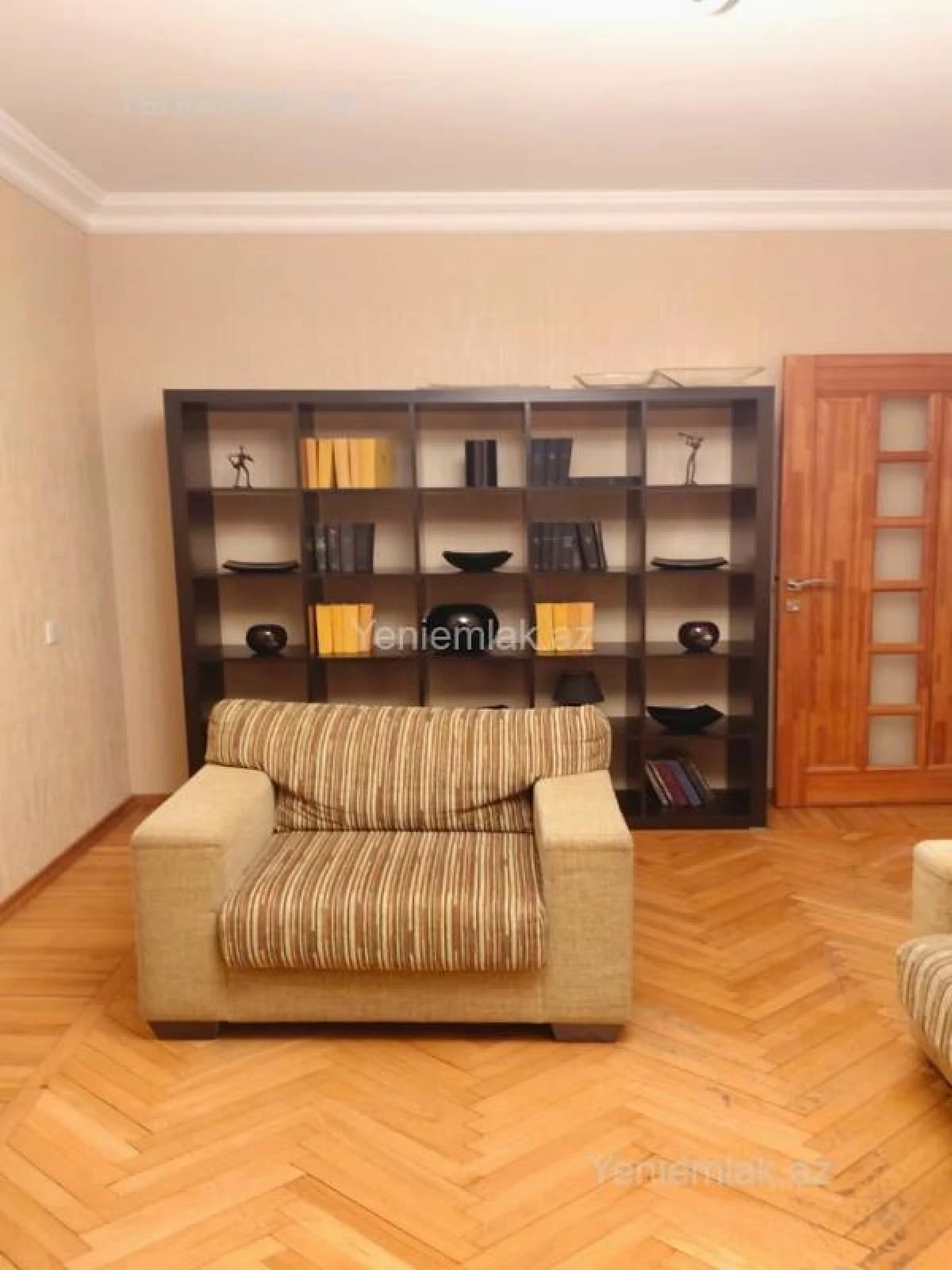 Satılır 3 otaqlı köhnə tikili 90 m²