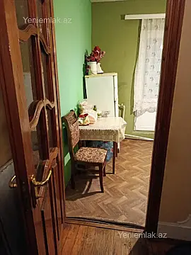 Satılır 3 otaqlı köhnə tikili 75 m²