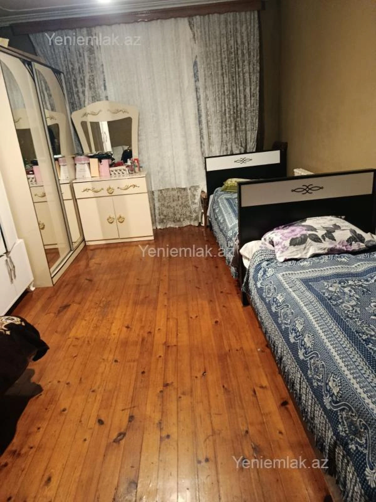 Satılır 3 otaqlı köhnə tikili 75 m²