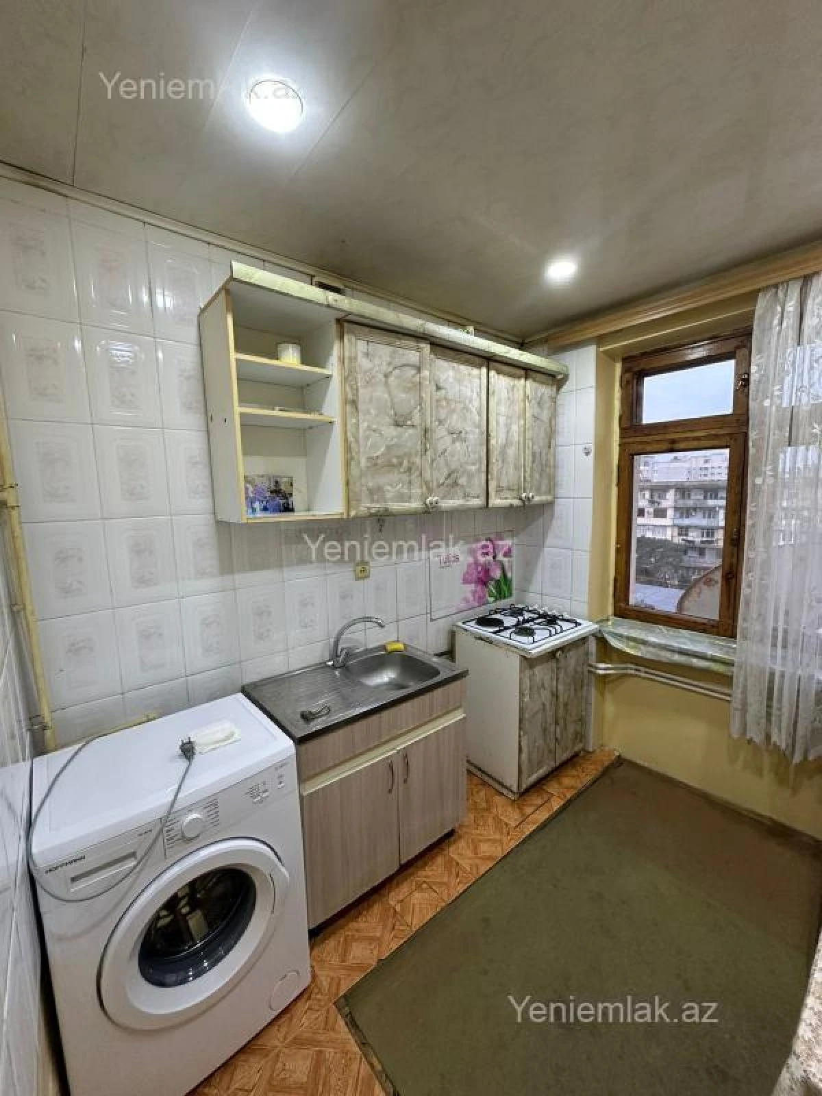 Satılır 3 otaqlı köhnə tikili 80 m²