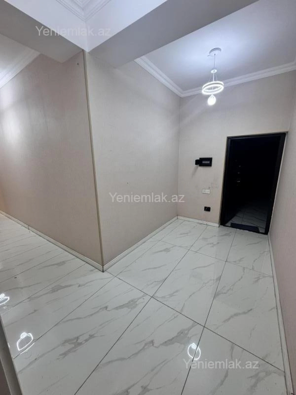 Satılır 3 otaqlı yeni tikili 110 m²