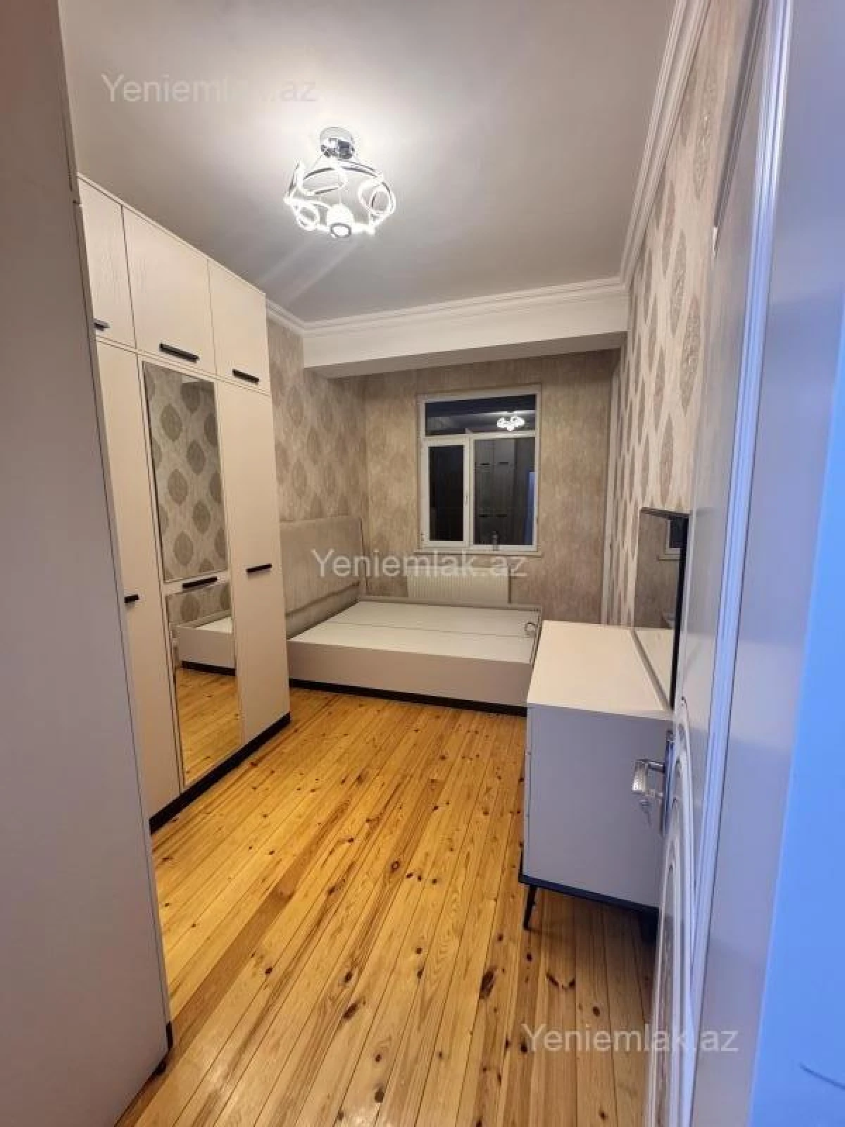 Satılır 3 otaqlı yeni tikili 110 m²
