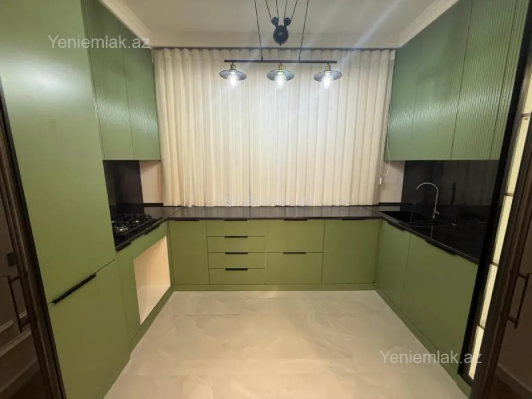 Satılır 3 otaqlı yeni tikili 85 m²