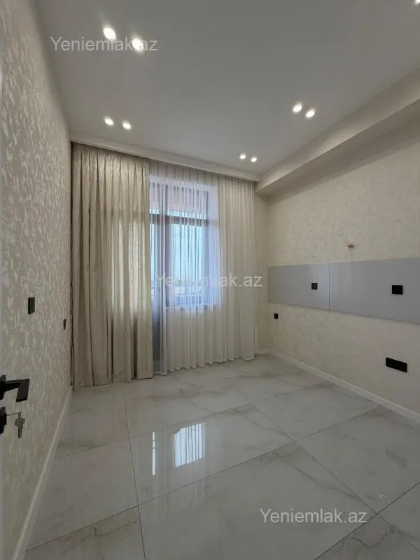 Satılır 2 otaqlı yeni tikili 57 m²