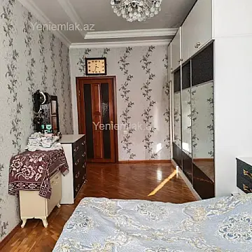 Satılır 4 otaqlı yeni tikili 140 m²