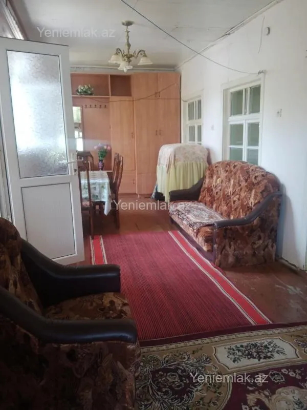 Satılır 3 otaqlı həyət evi 100 m²