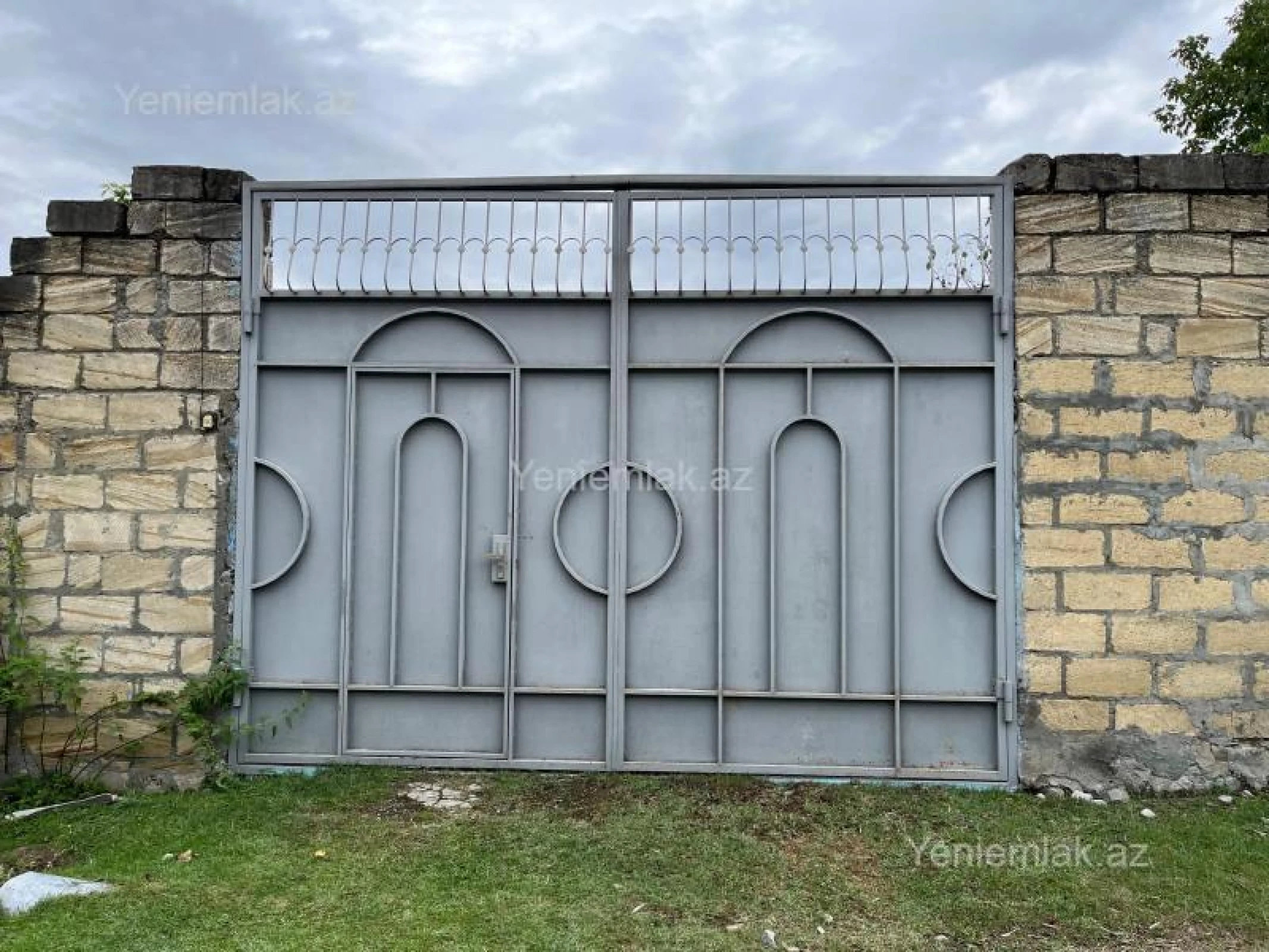 Satılır 3 otaqlı həyət evi 100 m²