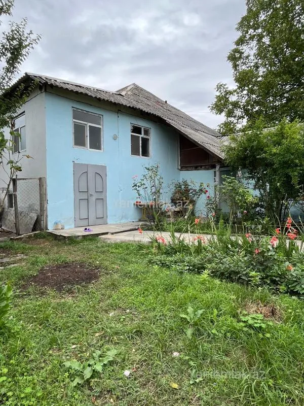 Satılır 3 otaqlı həyət evi 100 m²