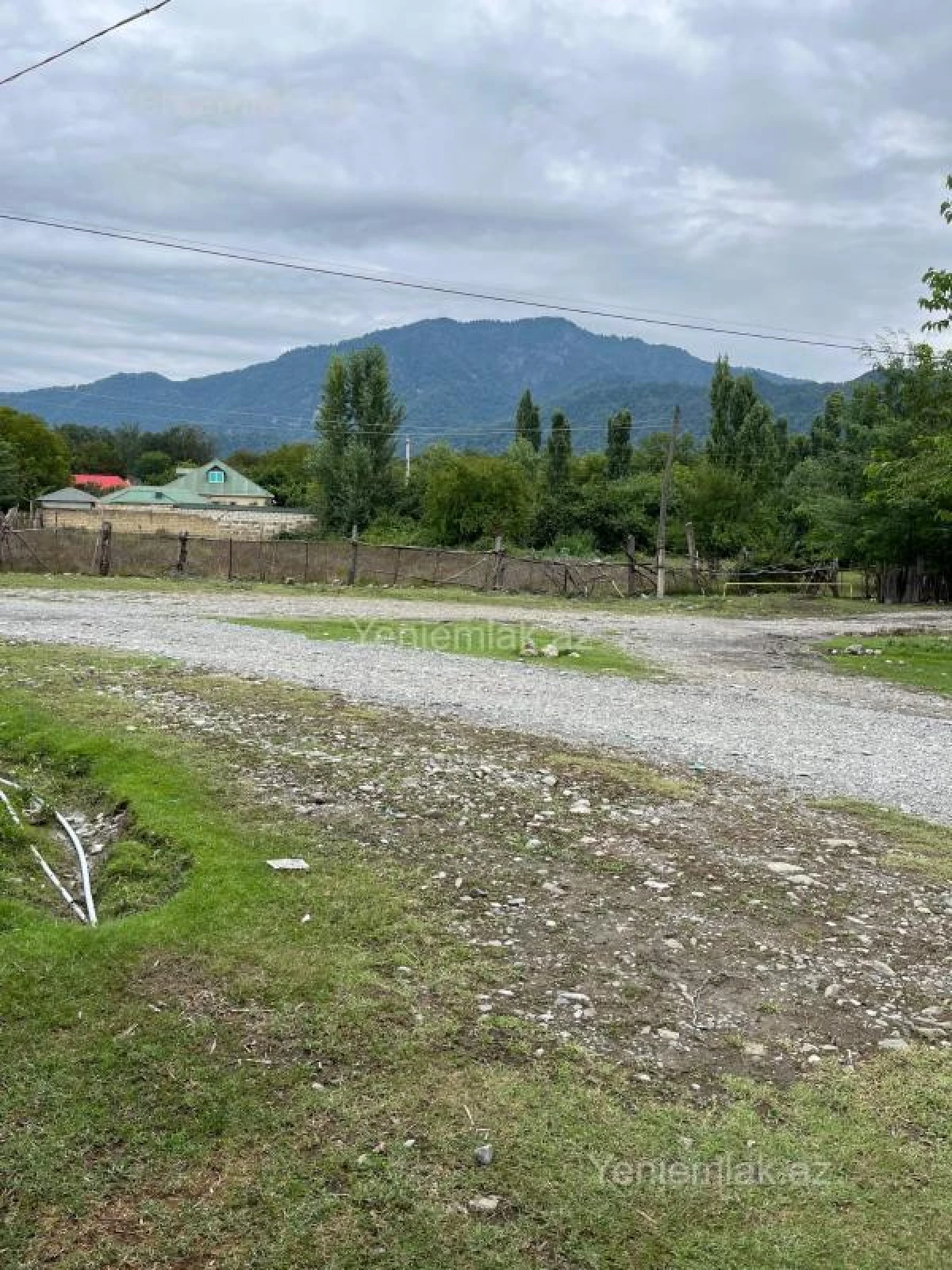 Satılır 3 otaqlı həyət evi 100 m²