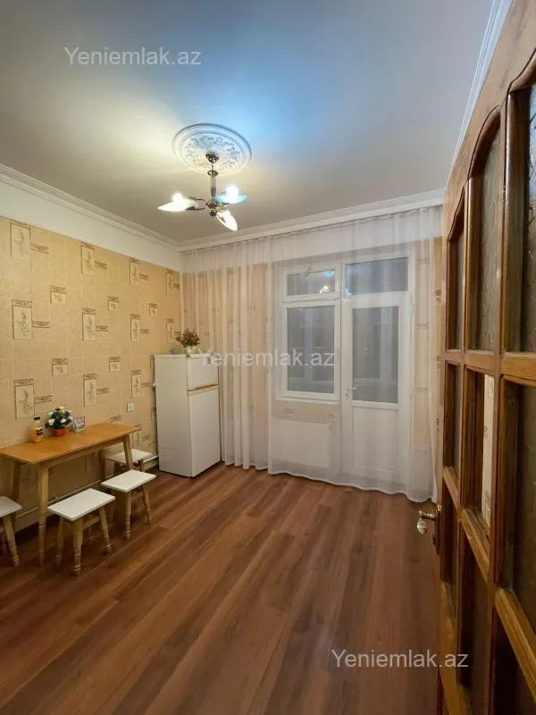 Satılır 2 otaqlı yeni tikili 64 m²