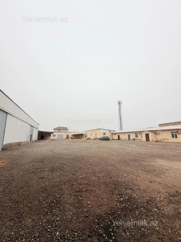 Satılır 7 otaqlı obyekt 2500 m²