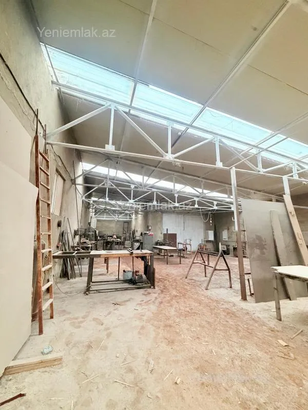 Satılır 7 otaqlı obyekt 2500 m²