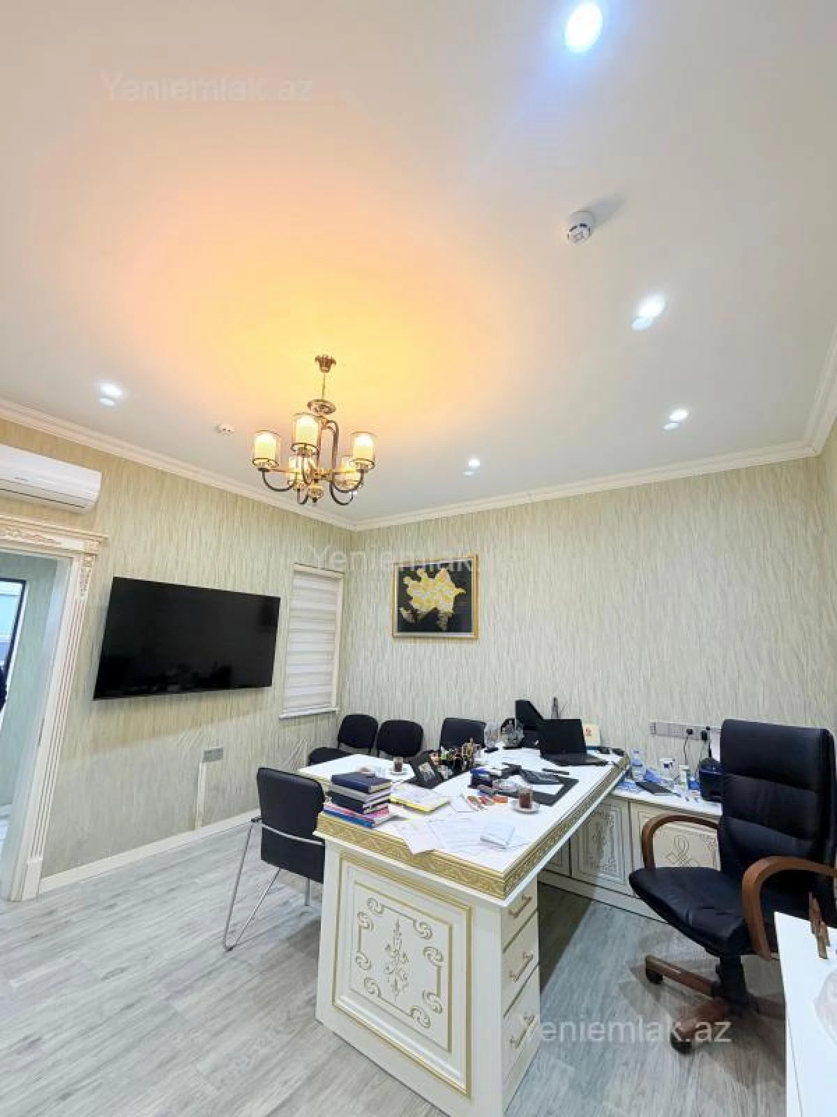Satılır 7 otaqlı obyekt 2500 m²