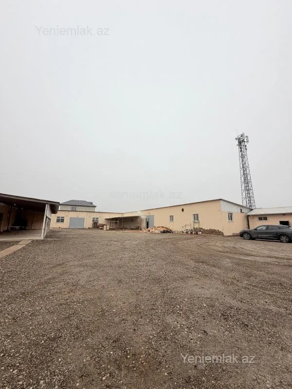 Satılır 7 otaqlı obyekt 2500 m²