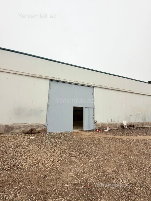 Satılır 7 otaqlı obyekt 2500 m²