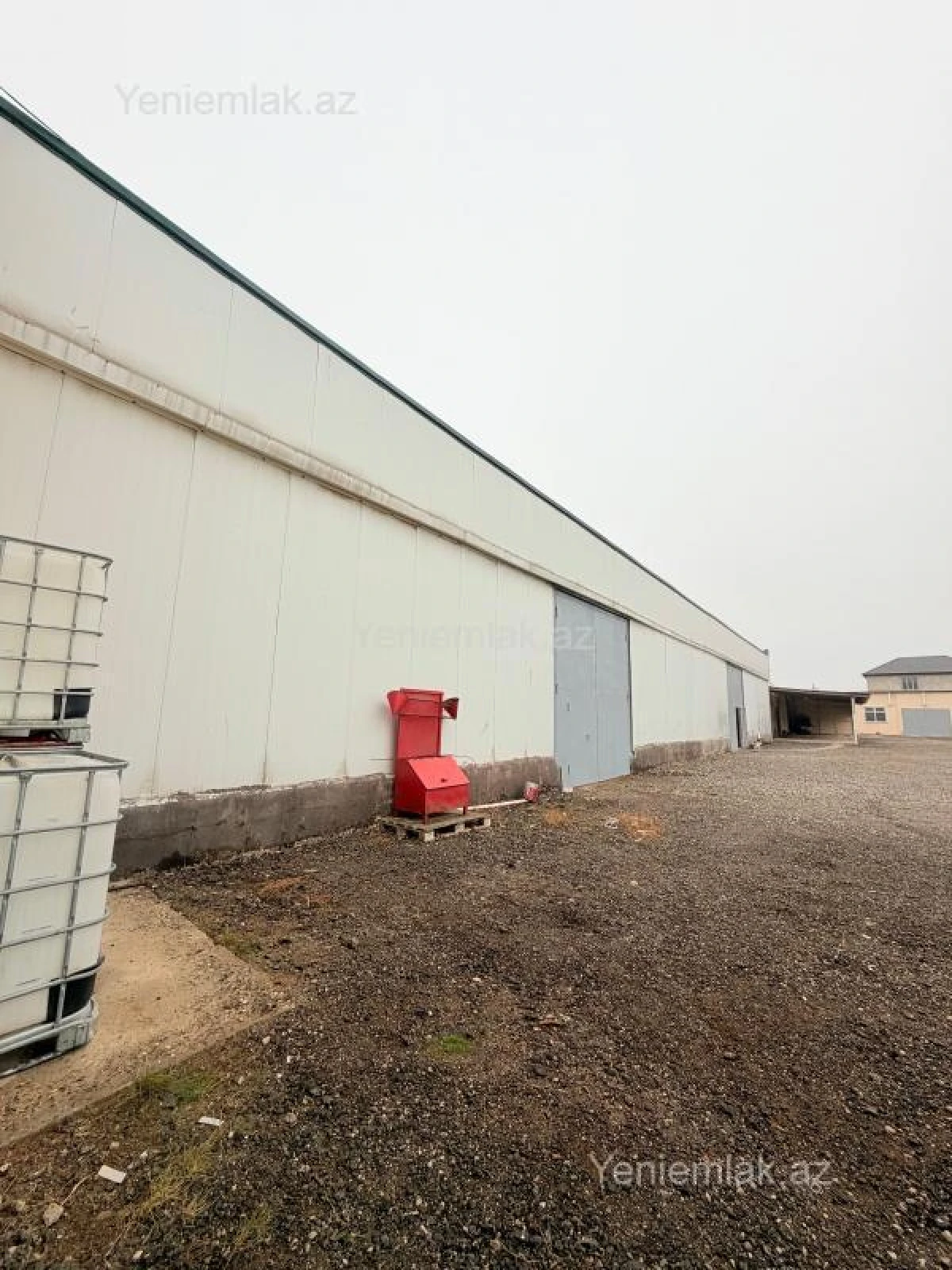 Satılır 7 otaqlı obyekt 2500 m²