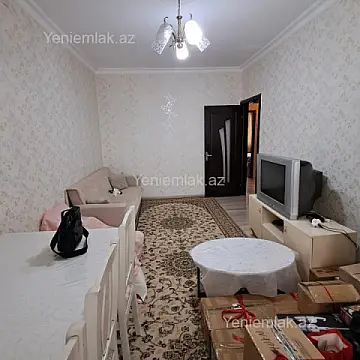 Satılır 3 otaqlı köhnə tikili 80 m²