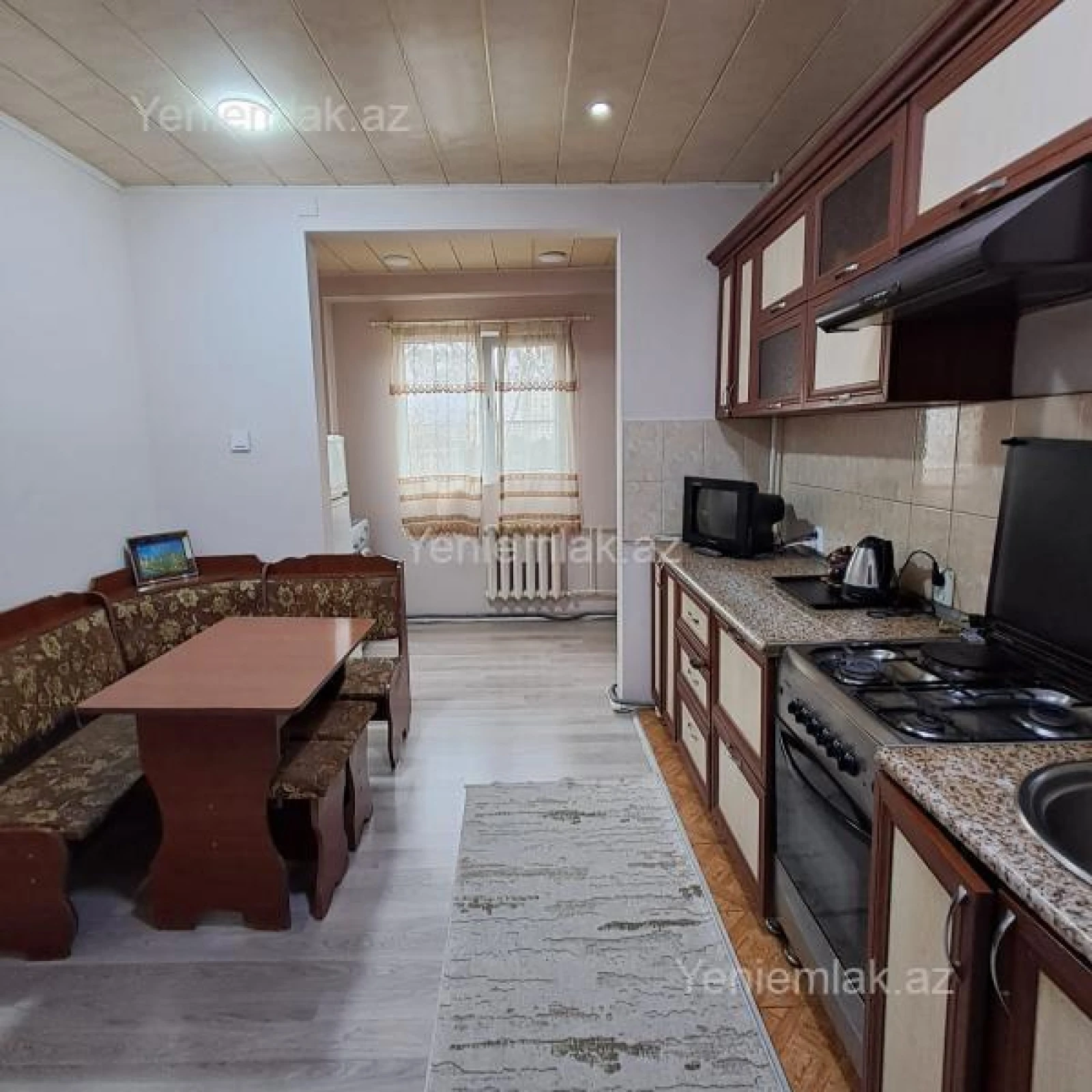 Satılır 3 otaqlı köhnə tikili 80 m²