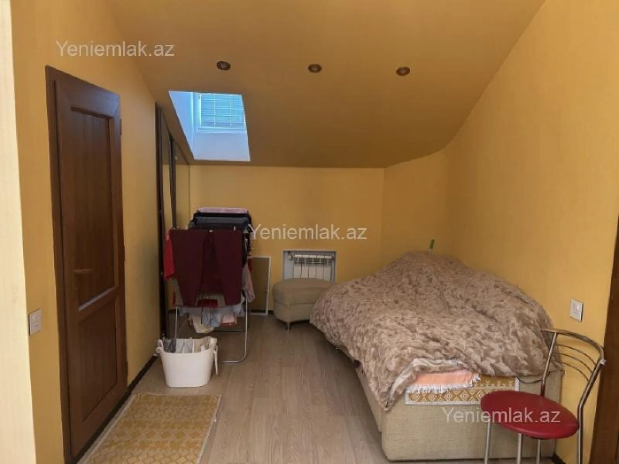 Satılır 2 otaqlı köhnə tikili 45 m²