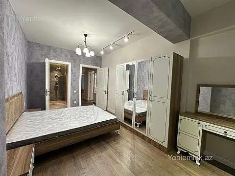 Satılır 3 otaqlı yeni tikili 137 m²