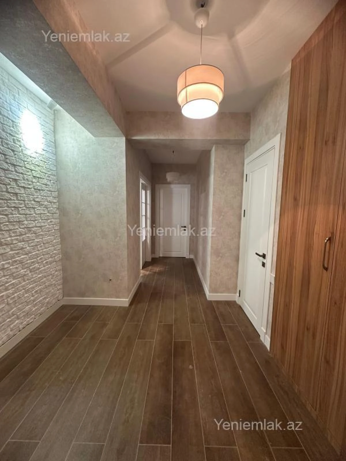 Satılır 3 otaqlı yeni tikili 137 m²