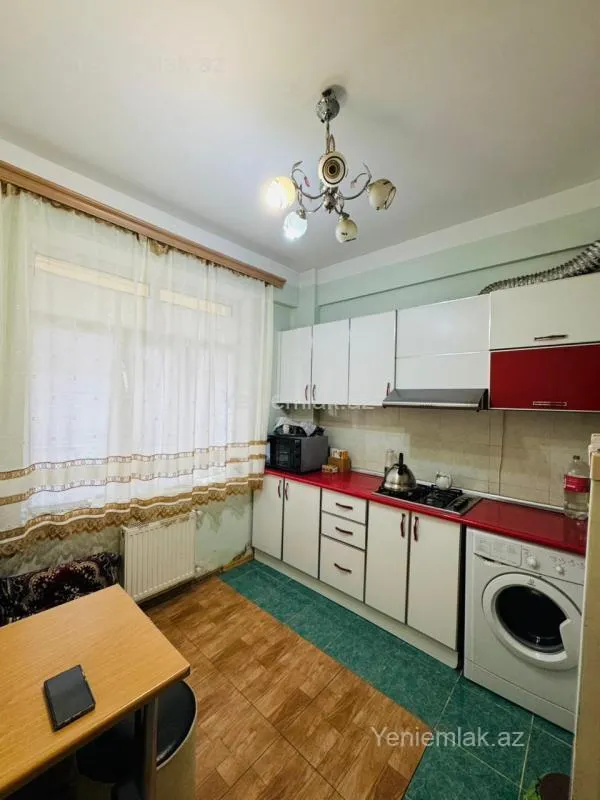 Satılır 2 otaqlı yeni tikili 65 m²