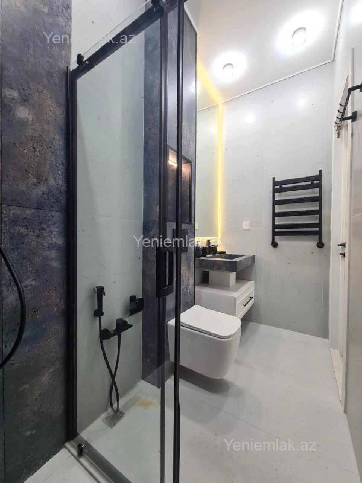 Satılır 3 otaqlı yeni tikili 98 m²